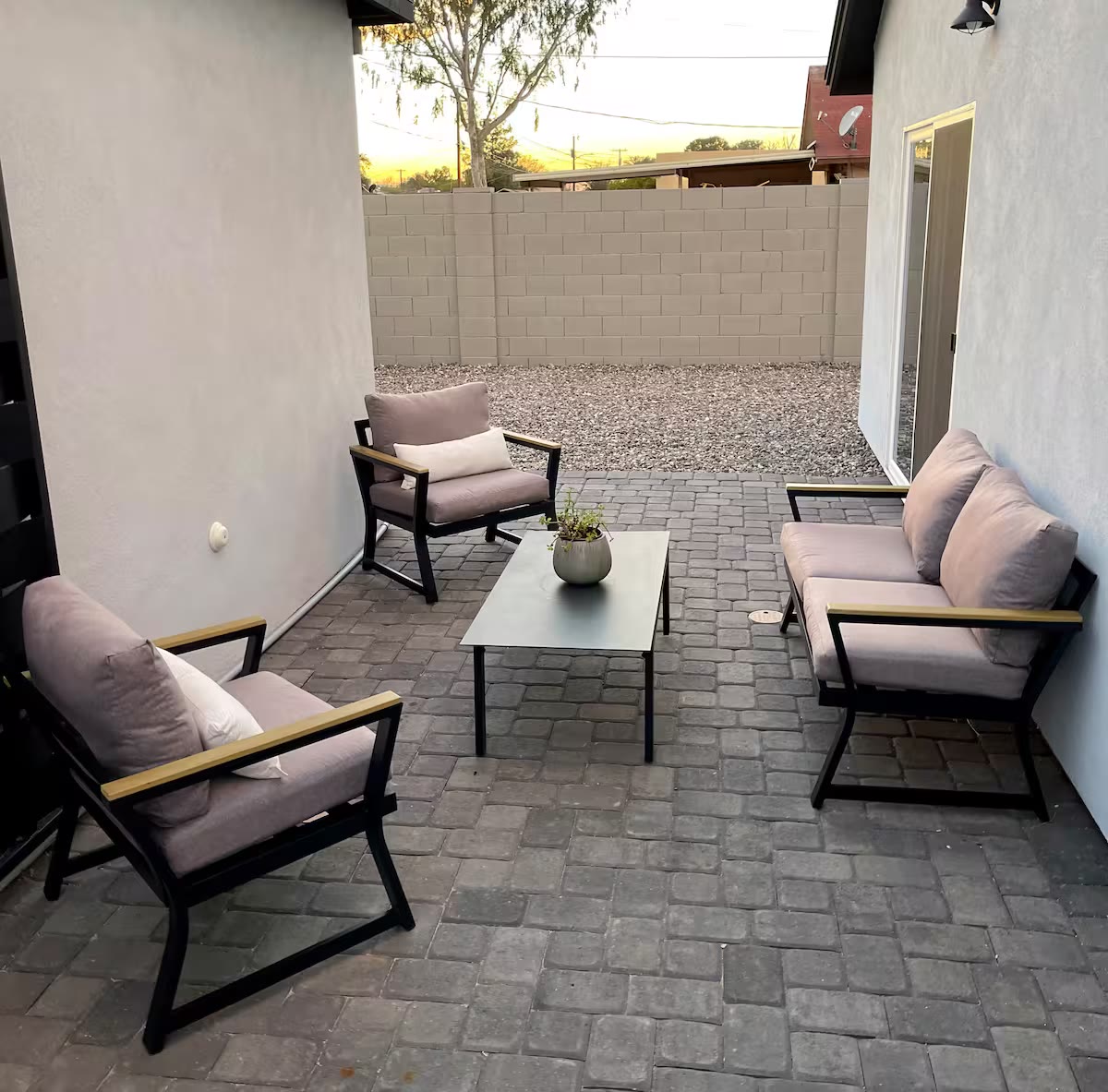 Modern All-En-Suite Home patio lounge at a direct-booking vacation rental in Phoenix, Arizona